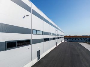 L'impresa di costruzioni Lovisotto di Treviso ha costruito e realizzato l'ampliamento del polo logistico e produttivo dell'azienda Wega. Lovisotto ha seguito il progetto come General Contractor.