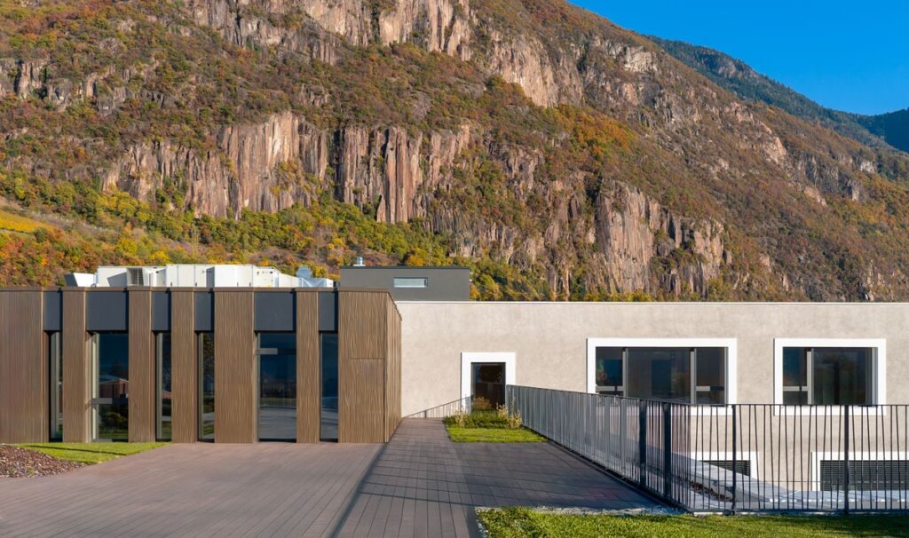 uovo polo scolastico di San Giacomo di Laives Bolzano un modello di didattica ed edilizia sostenibile