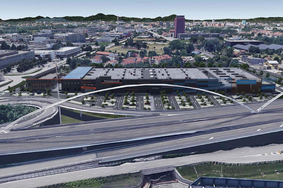 punto vendita Tecnomat a Padova Est con parcheggi e viabilità di accesso